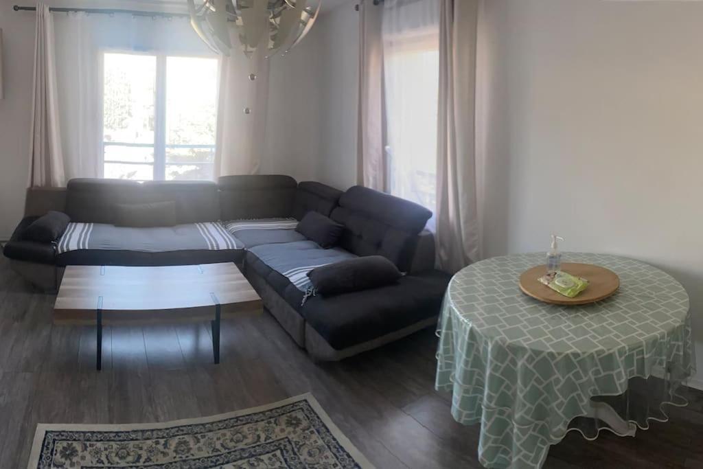 Appartement Aeroport Orly 아티스 몽스 외부 사진
